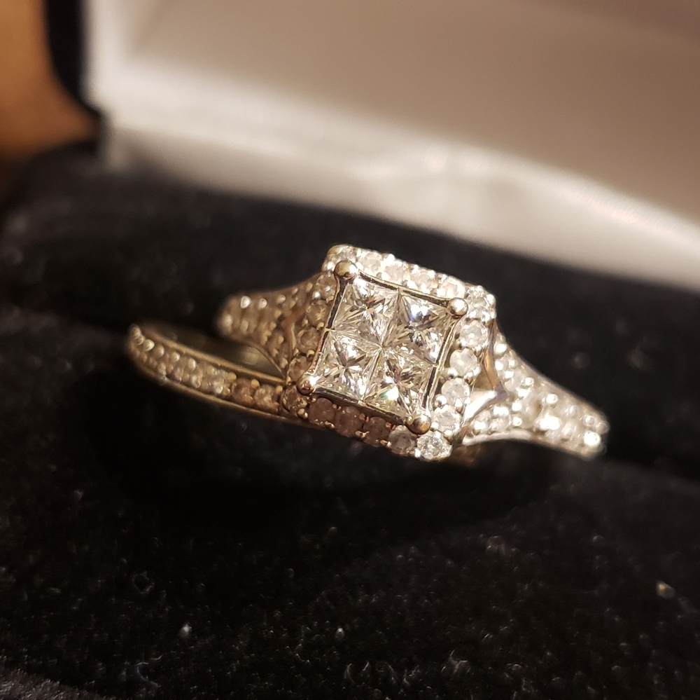 Stunning kay jewelers 1.15Ctt diamond wedding ring set